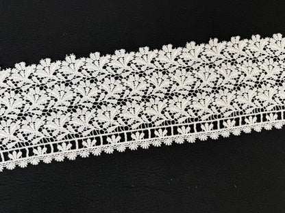 Pizzo in macramè - Bianco | Altezza 12,5 cm