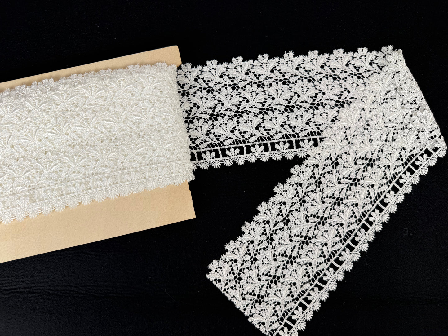Pizzo in macramè - Bianco | Altezza 12,5 cm