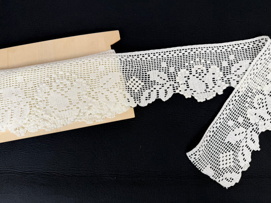 Pizzo fatto a mano 100% cotone – Écru | Altezza 13 cm