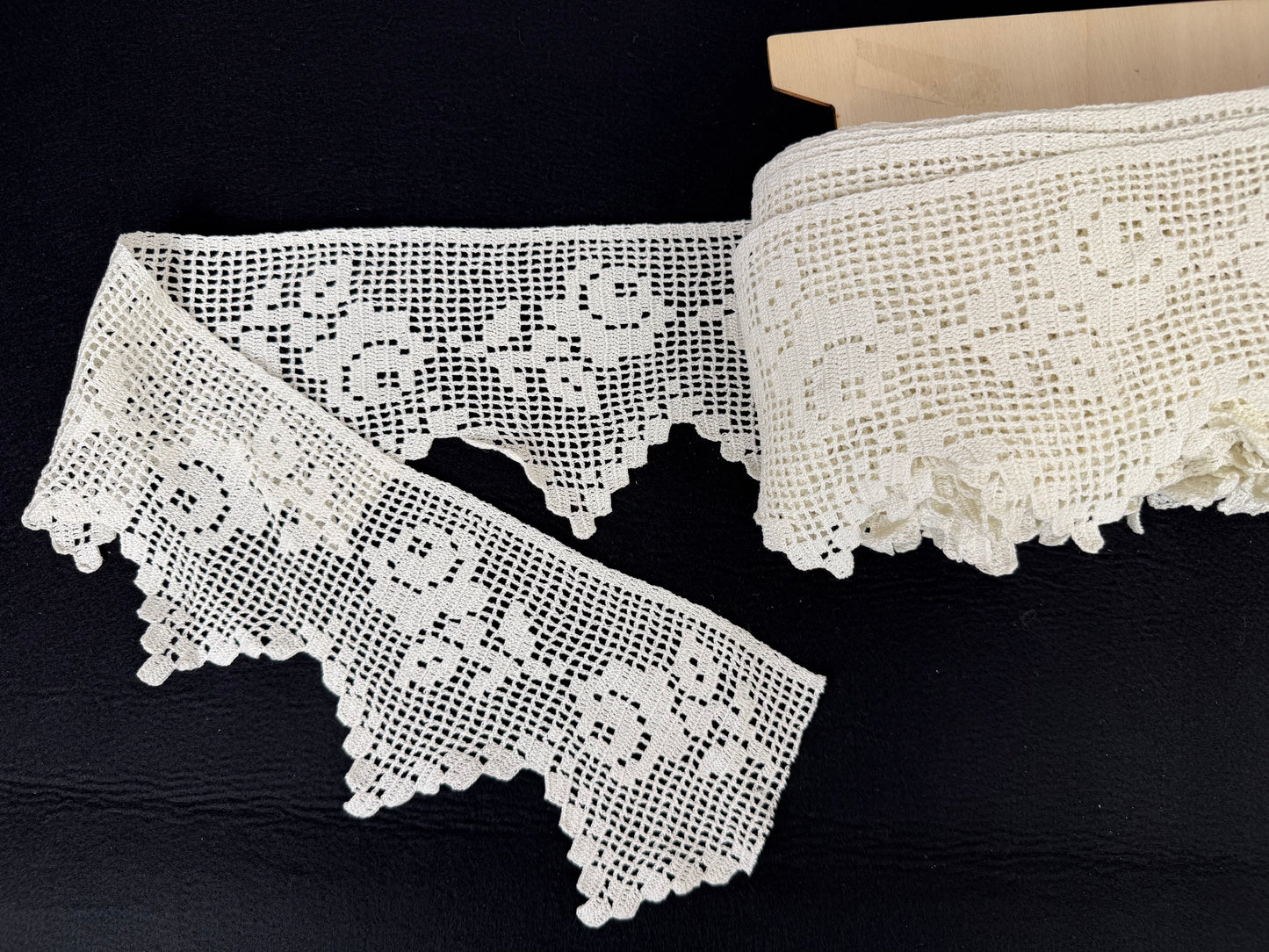 Pizzo fatto a mano floreale 100% cotone – Écru | Altezza 13 cm